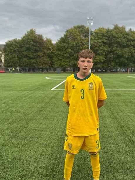 Lukas Stilinis, footballer on the ATP program
